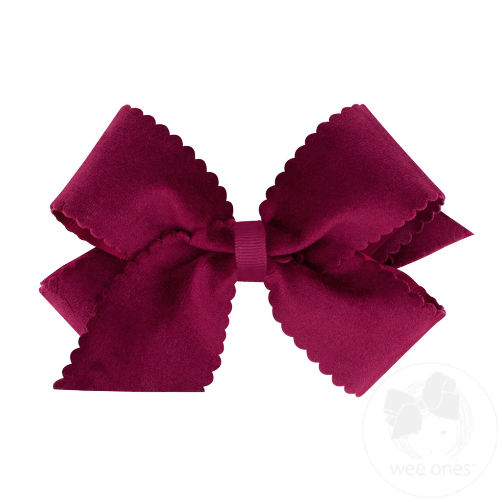 MED SCALLOP EDGE VELVET OVERLAY