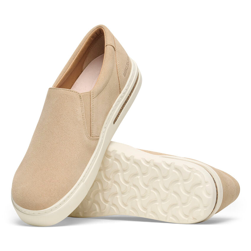 WOMEN'S OSWEGO SUEDE