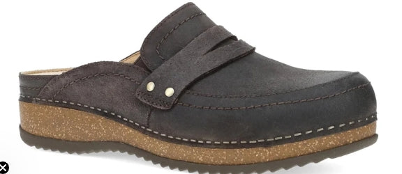 MAGGY CLOG