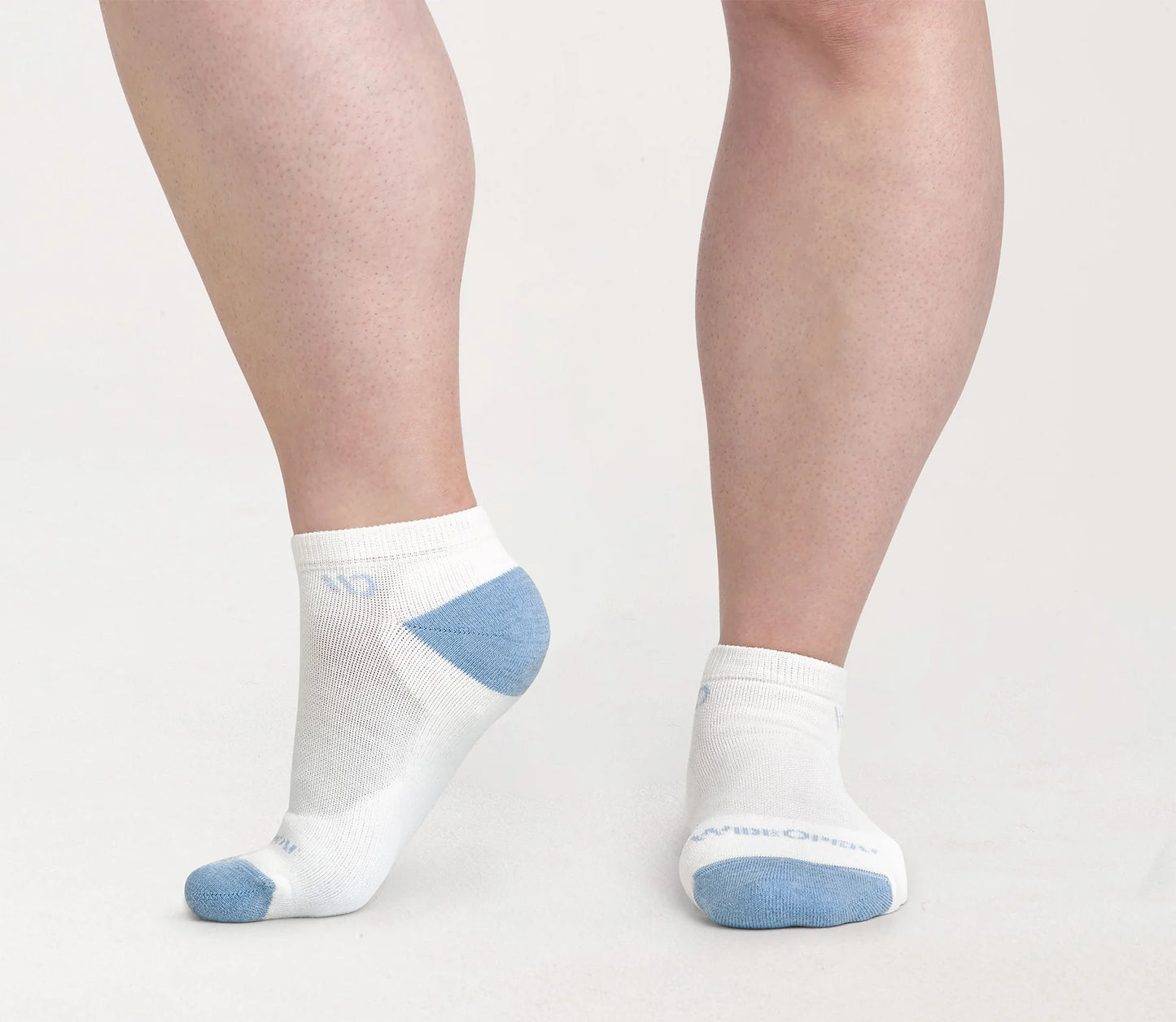 WOMEN'S NO SHOW WIDE OPEN